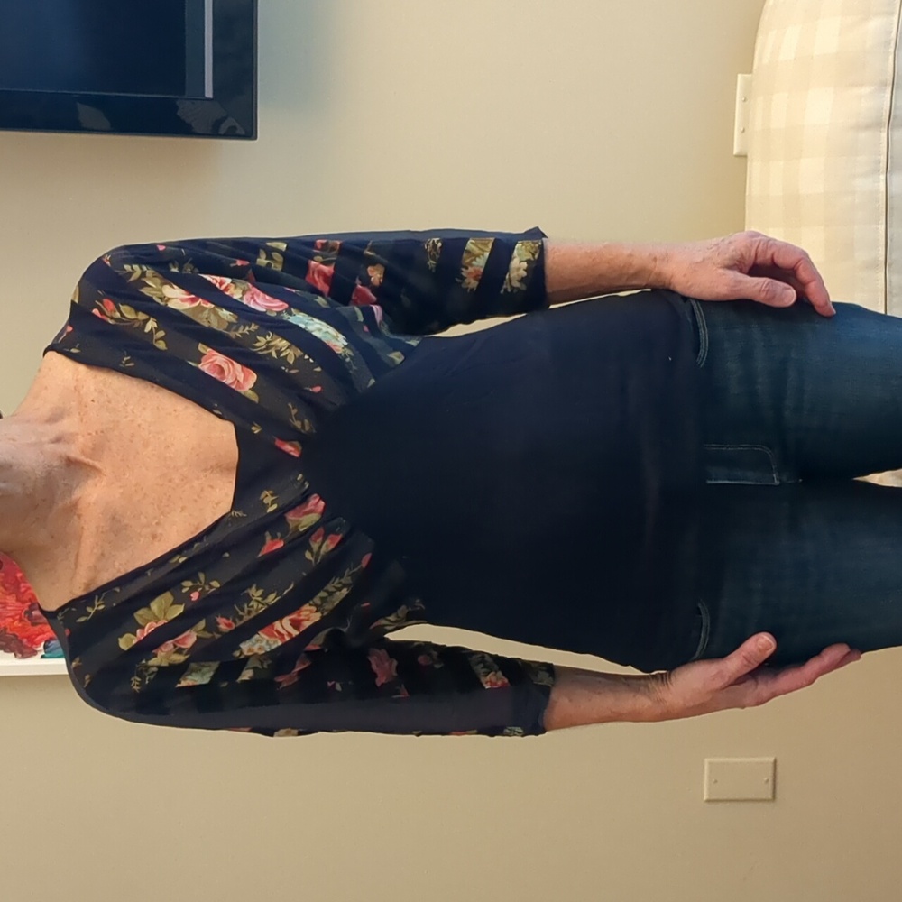Language floral top